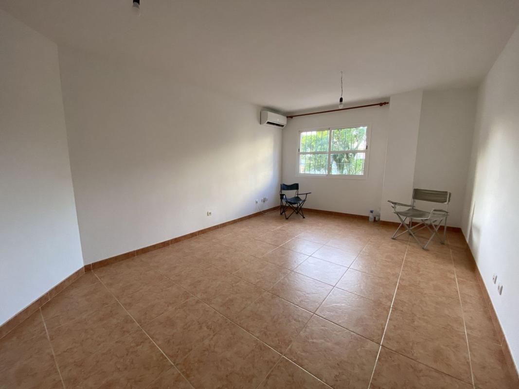 Продажа квартиры на Piso en Calle Jovellanos, 13, Centro, Alhaurín de la Torre, Алхаурин-де-ла-Торре
photo 3
