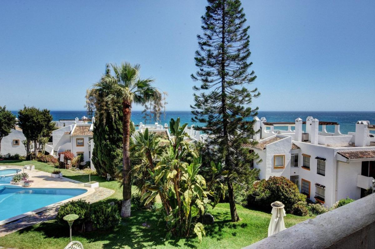 Продажа квартиры на Piso en Avenida de la Armada, Torremuelle, Benalmádena, Бенальмадена
photo 1