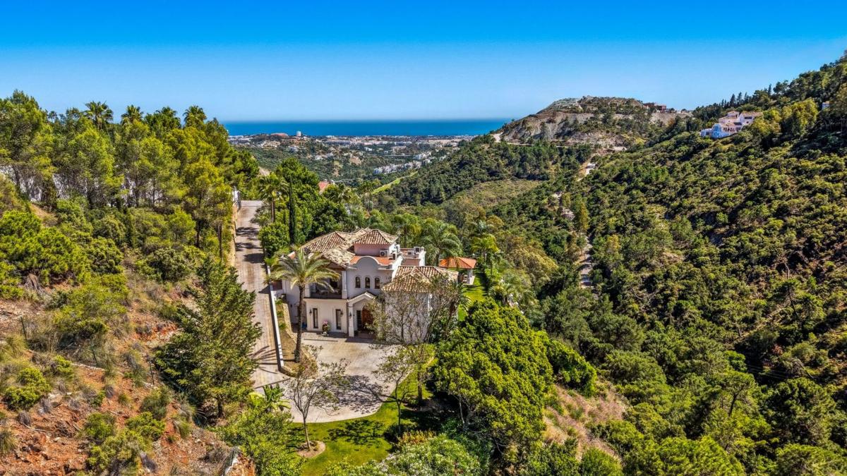 Propiedades en venta y alquiler en España photo 1