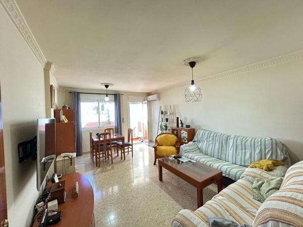 Chalet adosado en Zona de la Vega, Antequera thumbnail 1
