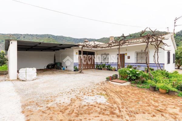 Casa o chalet independiente en Cutar thumbnail 1