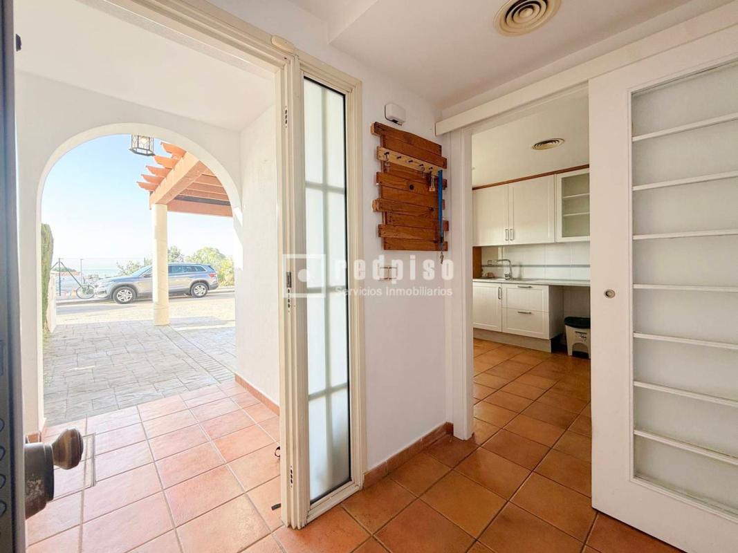 Propiedades en venta y alquiler en España photo 4