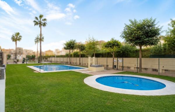 Venta de piso en Piso en La Cala del Moral, Rincón de la Victoria, Rincón de la Victoria
 photo 1