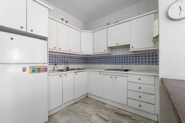 Продажа квартиры на Piso en Calle Churruca, Zona Sohail, Fuengirola, Фуэнхирола
thumbnail 3
