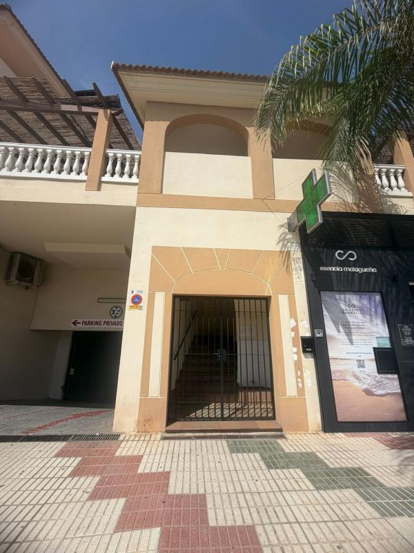 Venta de piso en Piso en Villodres De Los s/n, Torre de Benagalbón, Rincón de la Victoria, Rincón de la Victoria
photo 1