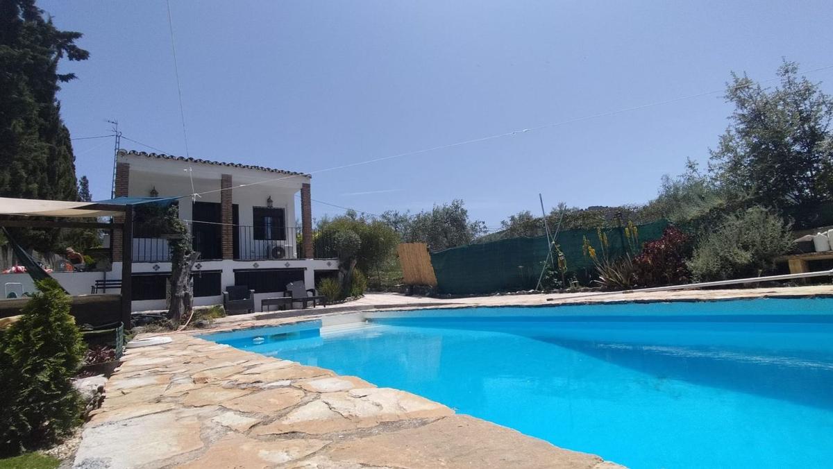 Propiedades en venta y alquiler en España photo 1
