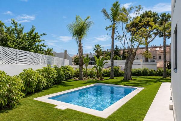 Casa o chalet independiente en Avenida de Las Salinas s/n, Los Boliches, Fuengirola photo 1