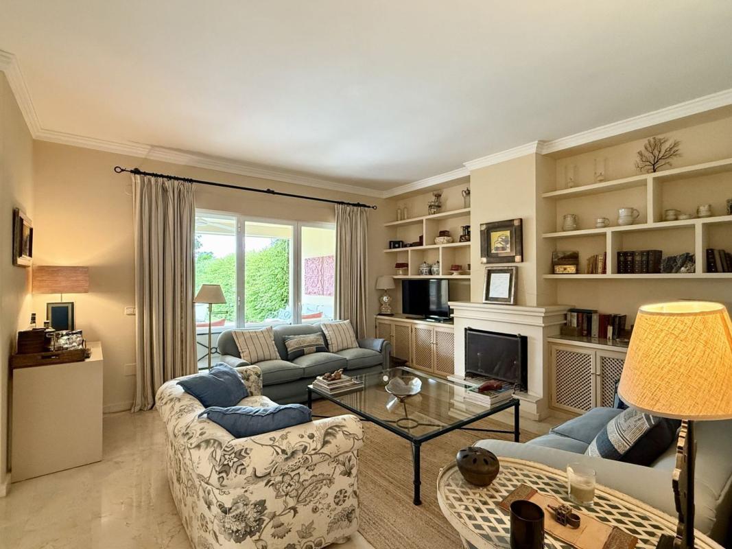 Properties for sale and rent in Spain photo 3