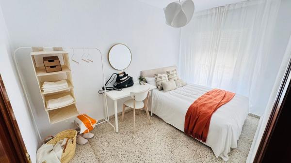 Venta de piso en Piso en Carranque - Haza Cuevas, Málaga, Málaga
thumbnail 2