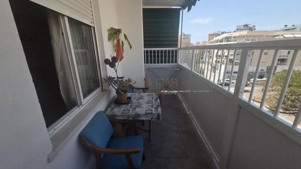 Venta de piso en Piso en Paseo de los Tilos, Cruz del Humilladero - Los Tilos, Málaga, Málaga
photo 1