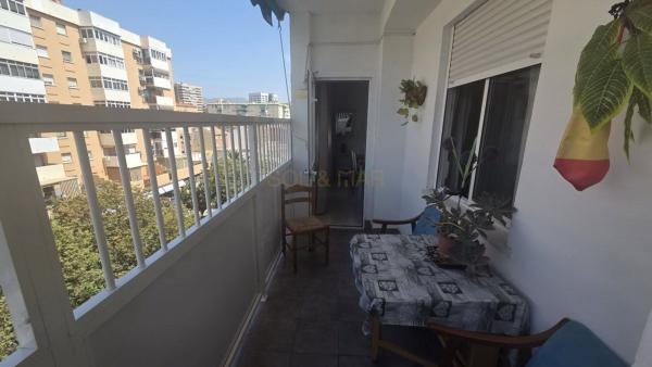 Venta de piso en Piso en Paseo de los Tilos, Cruz del Humilladero - Los Tilos, Málaga, Málaga
thumbnail 2