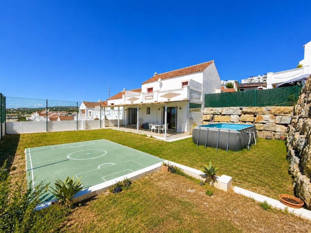 Properties for sale and rent in Spain photo 1