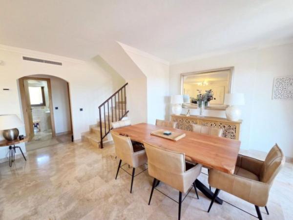 Duplex en venta en Dúplex en Calle del Golf, 61, Buenas Noches, Estepona, Estepona photo 3
