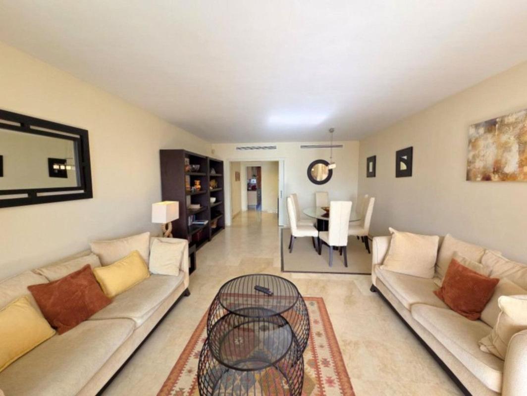 Продажа квартиры на Piso en Urbanizacion Granados de la Duquesa I, 6, El Castillo, Manilva, Манильва
 photo 2