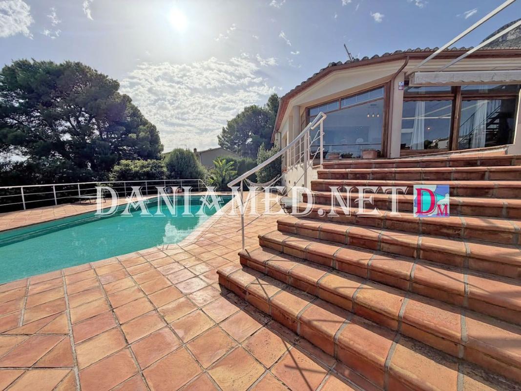 Sprzedaż niezależnego domku jednorodzinnego w Casa o chalet en El Montgó, Denia, Dénia photo 2