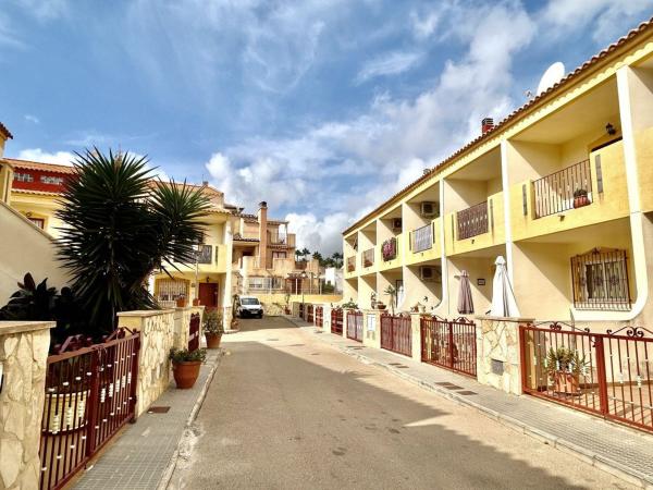 Piso en venta en Piso en Calle Picasso, La Regia, Orihuela, Orihuela thumbnail 2