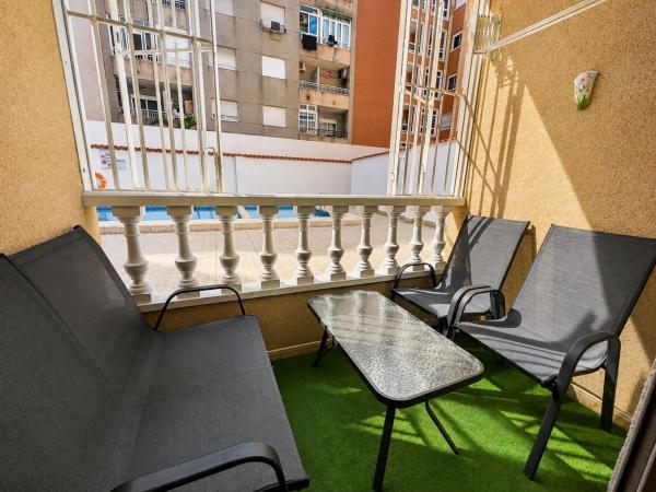 Apartment for sale in Piso en Loma La, Avenida Habaneras - Curva de Palangre, Torrevieja, Torrevieja photo 1