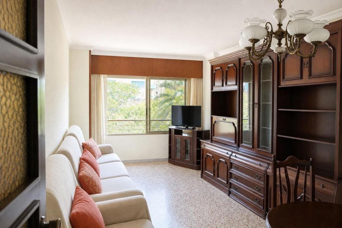 Sale of apartment in Piso en Calle General Espartero, Carolinas Altas, Alicante / Alacant, Alicante
photo 1