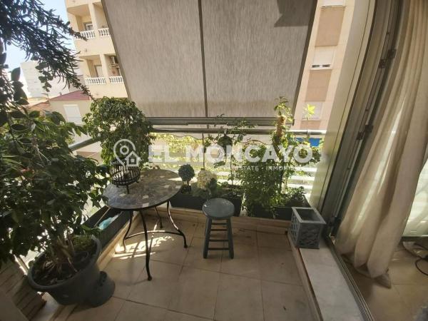 Mieszkanie na sprzedaż w Piso en Calle Campoamor, Puerto Deportivo, Torrevieja, Torrevieja photo 1