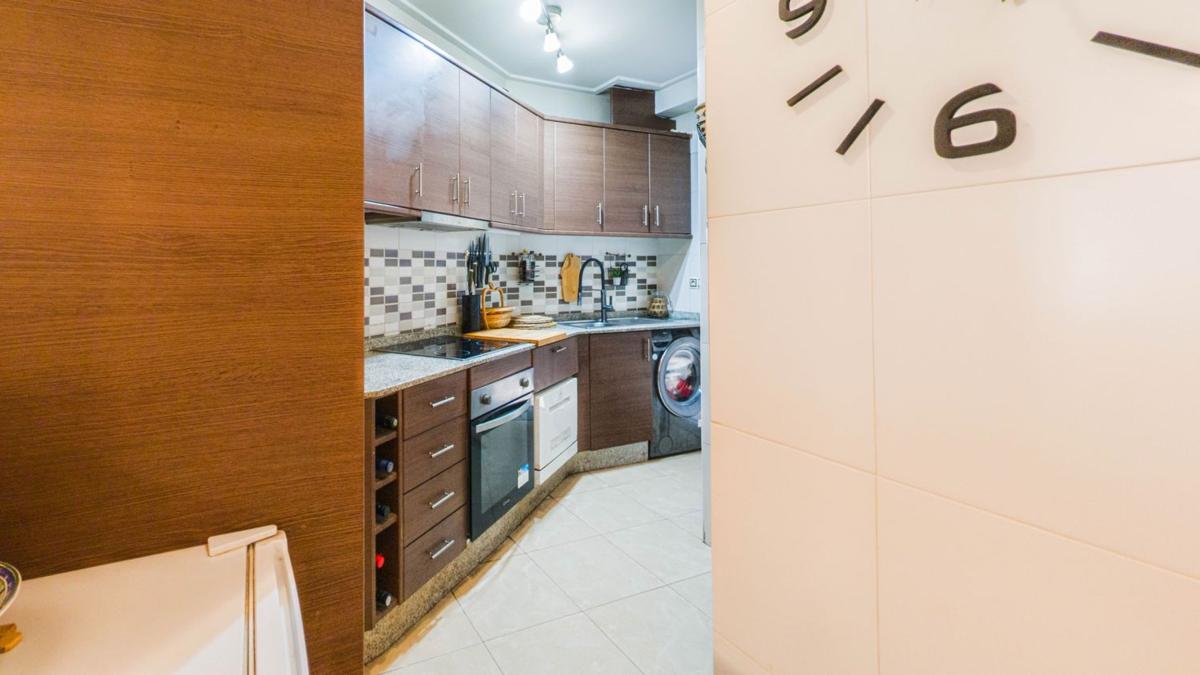 Venta de piso en Piso en Puerto Deportivo, Torrevieja, Torrevieja
photo 5