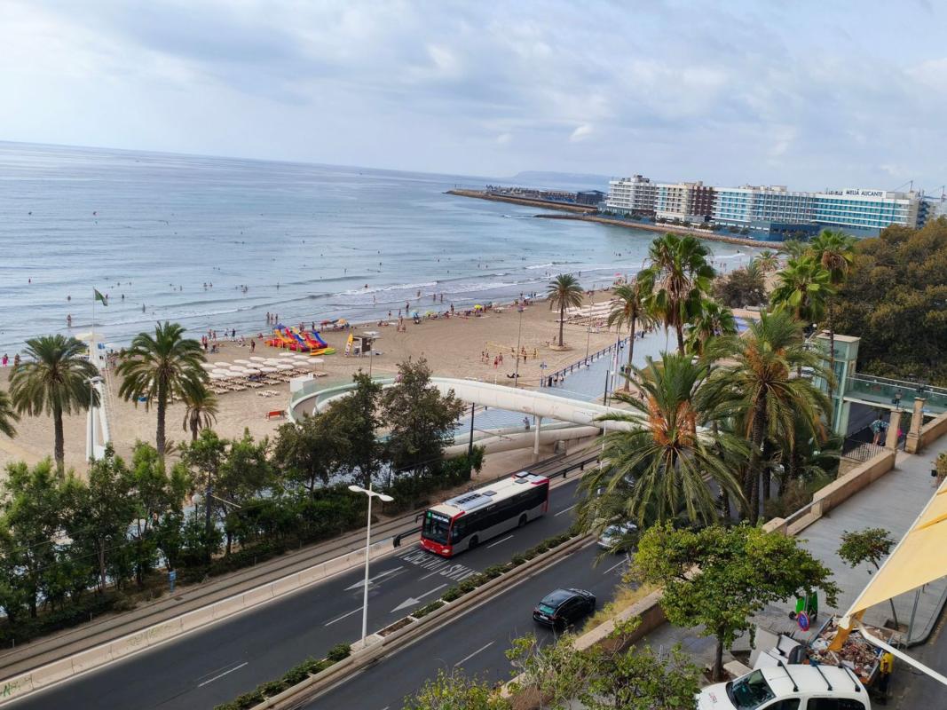 Venta de piso en Piso en Calle de la Virgen del Socorro, 25, Raval Roig-Virgen del Socorro, Alicante / Alacant, Alicante / Alacant
 photo 3