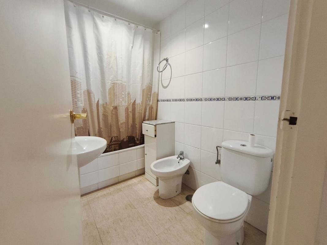 Venta de piso en Piso en Calle de la Virgen del Socorro, 25, Raval Roig-Virgen del Socorro, Alicante / Alacant, Alicante / Alacant
 photo 5