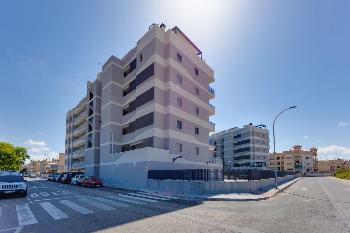 Sale of apartment in Piso en Avenida Vicente Blasco Ibañez, 57, Gran Playa, Santa Pola, Santa Pola
 photo 2