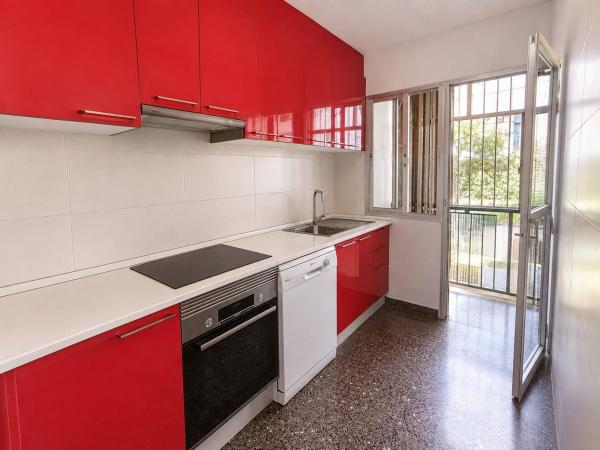 Piso en venta en Piso en Juan XXIII, Alicante / Alacant, Alicante / Alacant thumbnail 3