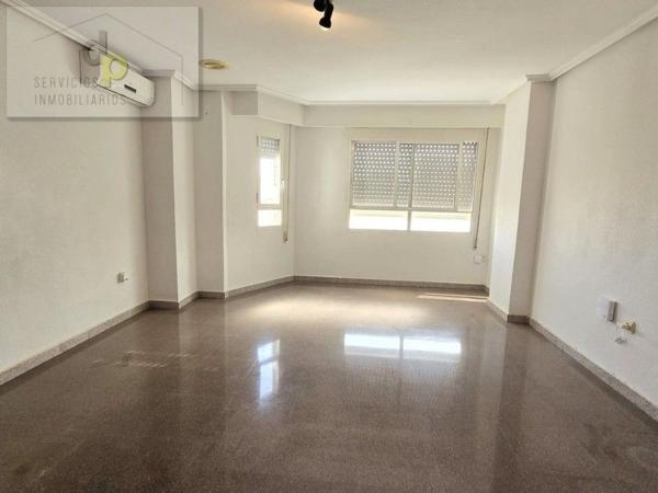 Piso en venta en Piso en Calle Riu Xúquer s/n, Torrellano, Elche / Elx, Elche / Elx thumbnail 3