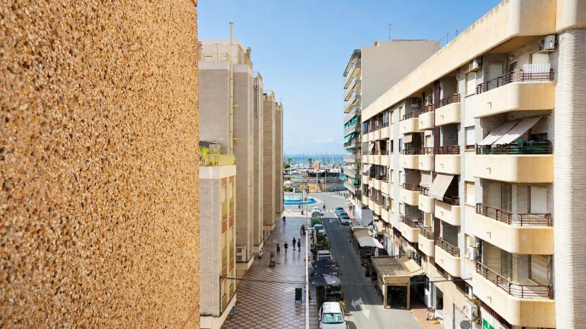 Sale of apartment in Piso en Canalejas, 38, Centro, Santa Pola, Santa Pola
photo 2