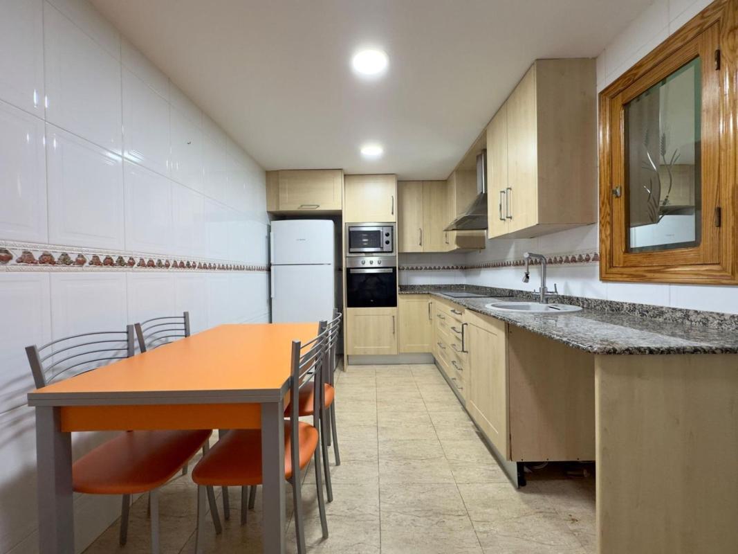 Venta de piso en Piso en Calle Juan Díez Martínez, Carrús Oeste, Elche / Elx, Elche / Elx
 photo 2
