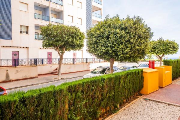 Apartment for sale in  Piso en Avenida Tellerola, Platja Vila Joiosa, La Villajoyosa / Vila Joiosa, La Villajoyosa / Vila Joiosa photo 4