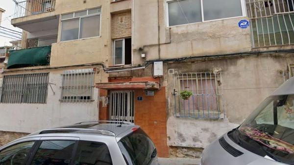 Piso en venta en Piso en Calle de la Perla, 7, Colonia Requena - Virgen del Carmen, Alicante / Alacant, Alicante / Alacant thumbnail 2