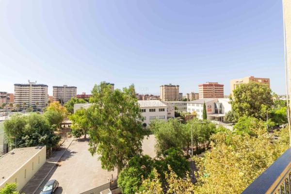 Piso en venta en  Piso en Calle Vicente Chávarri, 36, La Florida, Alicante / Alacant, Alicante / Alacant photo 3
