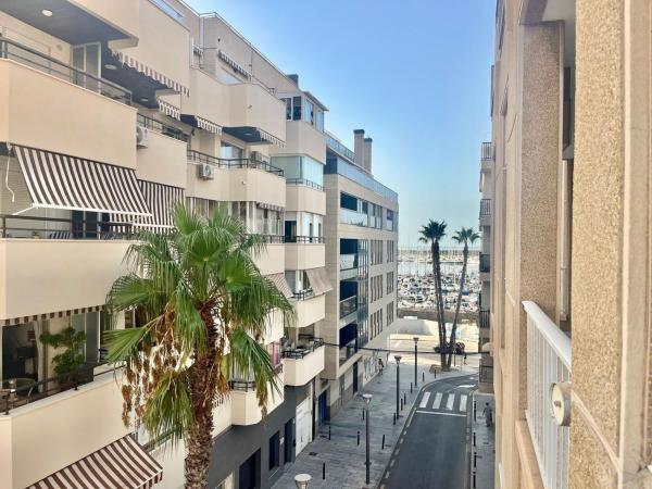 Mieszkanie na sprzedaż w  Piso en Calle Patricio Perez, 7, Centro - Muelle Pesquero, Torrevieja, Torrevieja photo 4