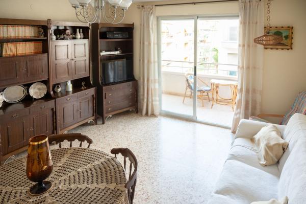 Piso en venta en  Piso en Calle Mar Baltico, 75, Playa de los Locos, Torrevieja, Torrevieja photo 2