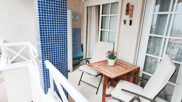Квартира на продажу на  Piso en Calle Málaga, 1, Calas de Santiago Bernabeu, Santa Pola, Санта Пола photo 2