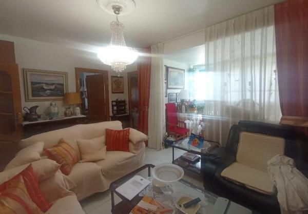 Piso en venta en Piso en Playa de Levante, Benidorm, Benidorm thumbnail 3