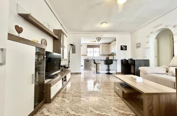 Piso en venta en Piso en La Regia, Orihuela, Orihuela thumbnail 3