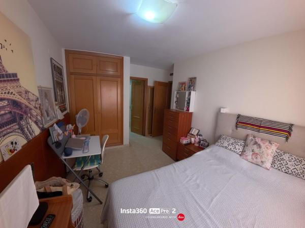 Piso en venta en Piso en Calle Bailarín José Espadero, Garbinet - Parque de las Avenidas, Alicante / Alacant, Alicante / Alacant thumbnail 3