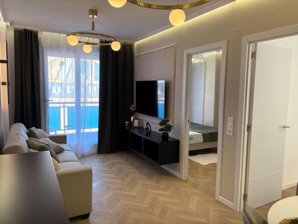 Apartment for sale in Piso en Calle María Gil Vallejos, Avenida Habaneras - Curva de Palangre, Torrevieja, Torrevieja thumbnail 2