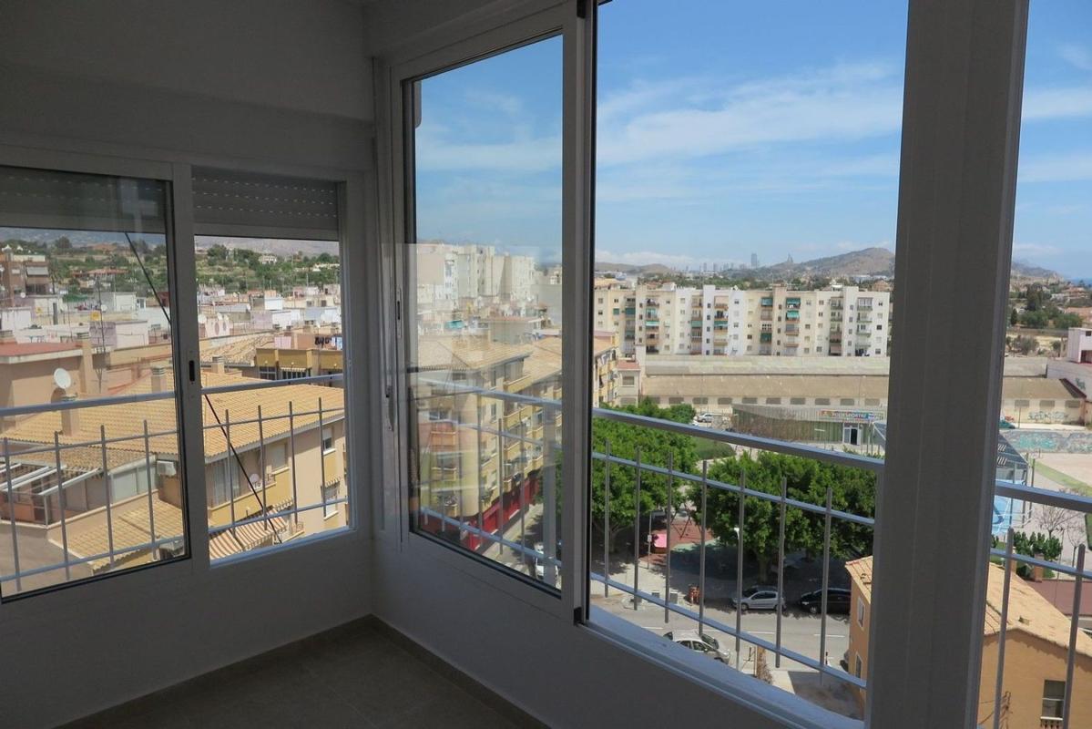 Sale of apartment in Piso en Platja Vila Joiosa, La Villajoyosa / Vila Joiosa, La Villajoyosa / Vila Joiosa
 photo 3
