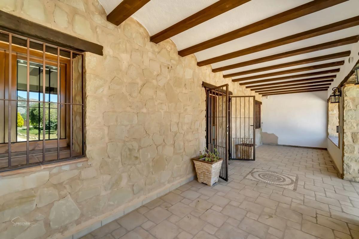 Properties for sale and rent in Spain photo 3
