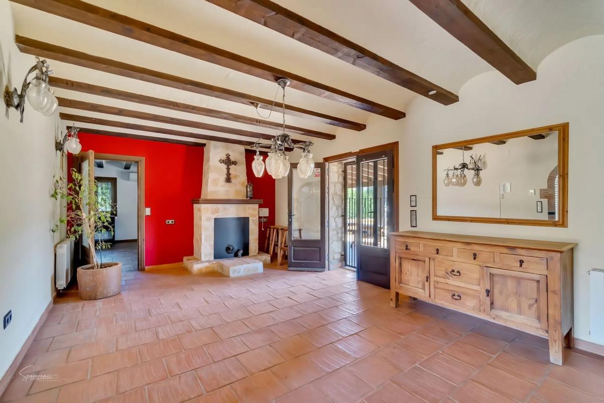 Properties for sale and rent in Spain photo 5
