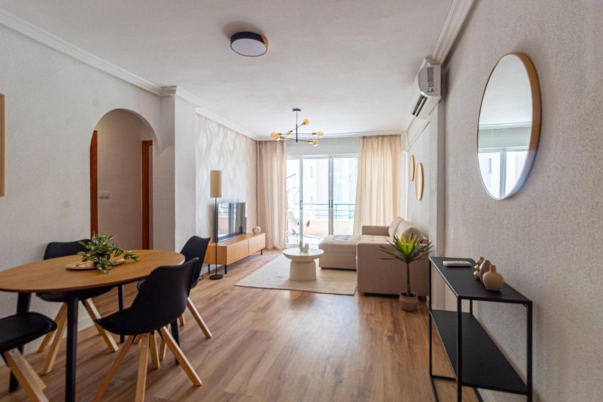 Venta de piso en Piso en Los Europeos, Torrevieja, Torrevieja
photo 2