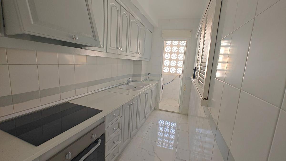 Sale of apartment in Piso en Calle San Luis, 10, Parque de las Naciones, Torrevieja, Torrevieja
photo 5