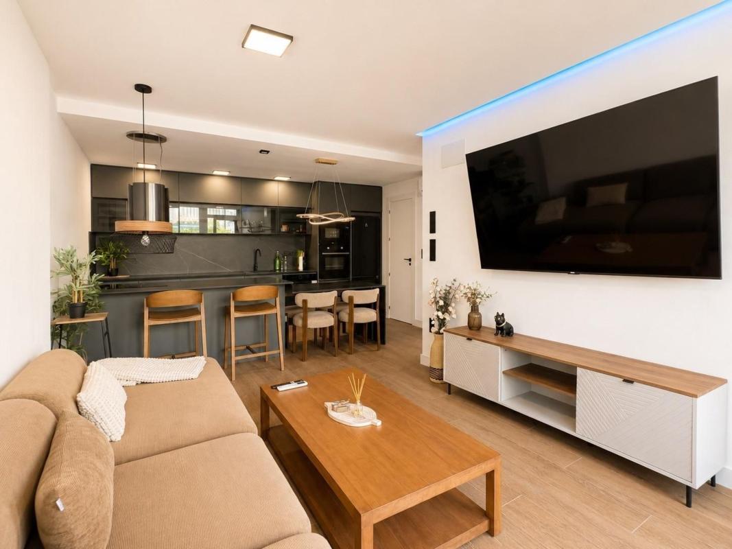 Продажа таунхауса в  Chalet adosado en Urbanización Calas Blancas, Nueva Torrevieja, Torrevieja , Торревьеха photo 3