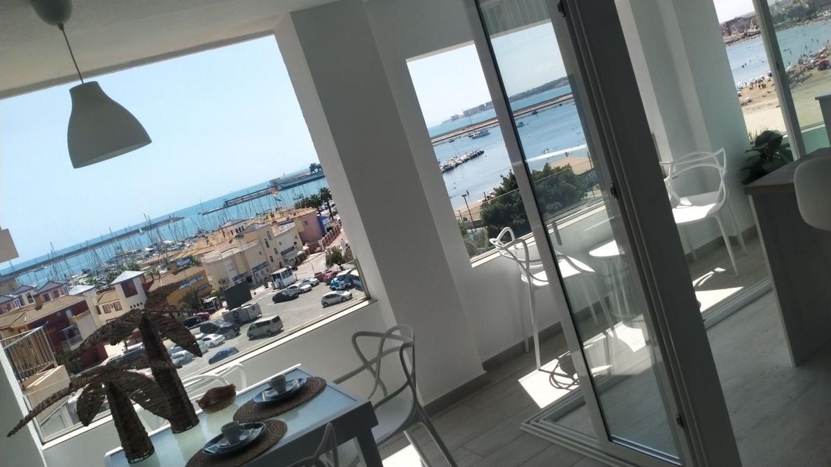 Sprzedaż mieszkania w Piso en Avenida Doctor Gregorio Marañón, 4, Puerto Deportivo, Torrevieja, Torrevieja
photo 5