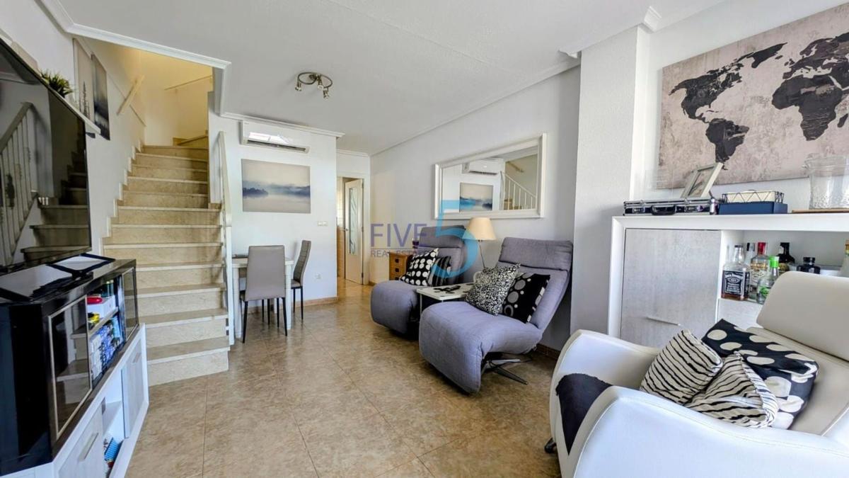 Venta de chalet independiente en Casa o chalet en Los Europeos, Torrevieja, Torrevieja
photo 3