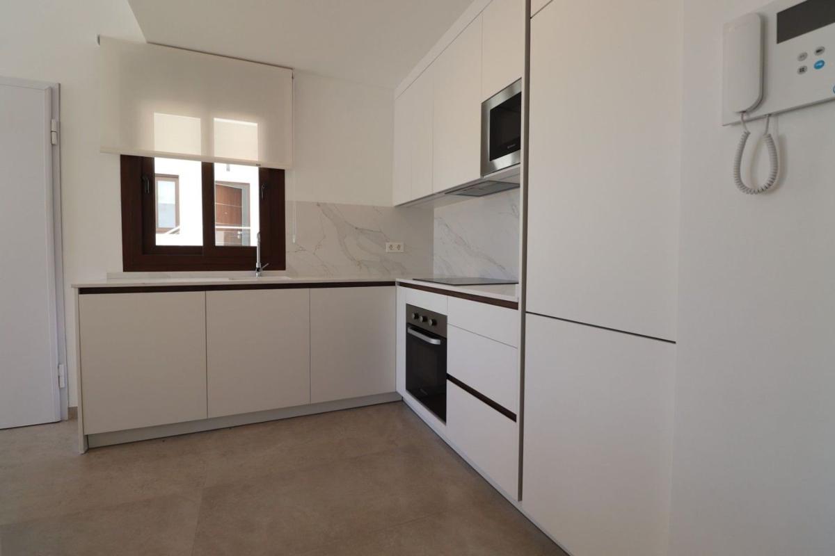 Venta de piso en Piso en Los Balcones - Los Altos del Edén, Torrevieja, Torrevieja
photo 1